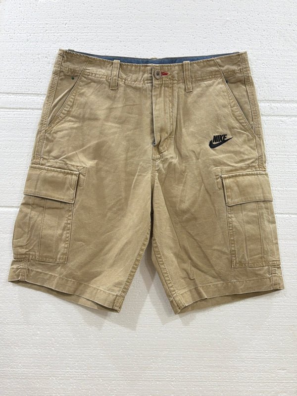 VINTAGE NIKE CARGO SHORTS 29