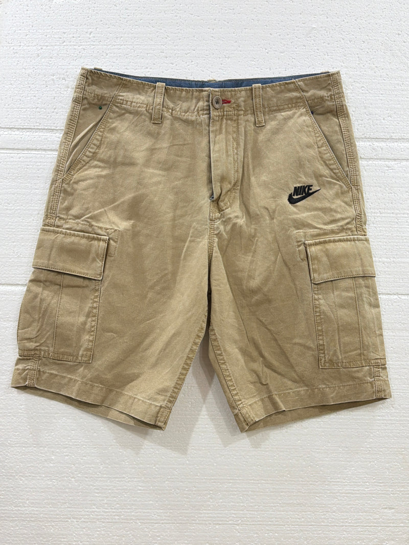 VINTAGE NIKE CARGO SHORTS 29
