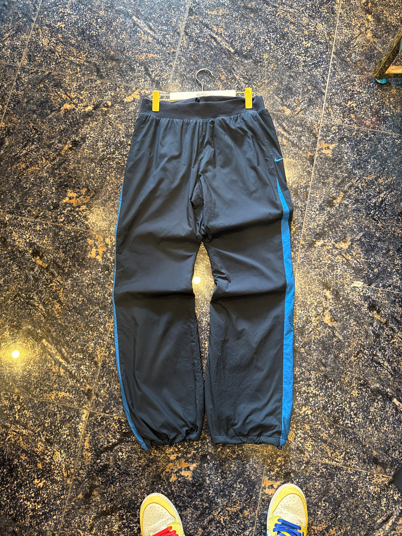 VINTAGE NIKE TRACK PANTS XL
