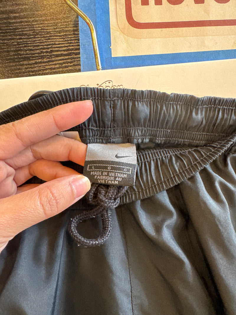 VINTAGE NIKE TRACK PANTS L