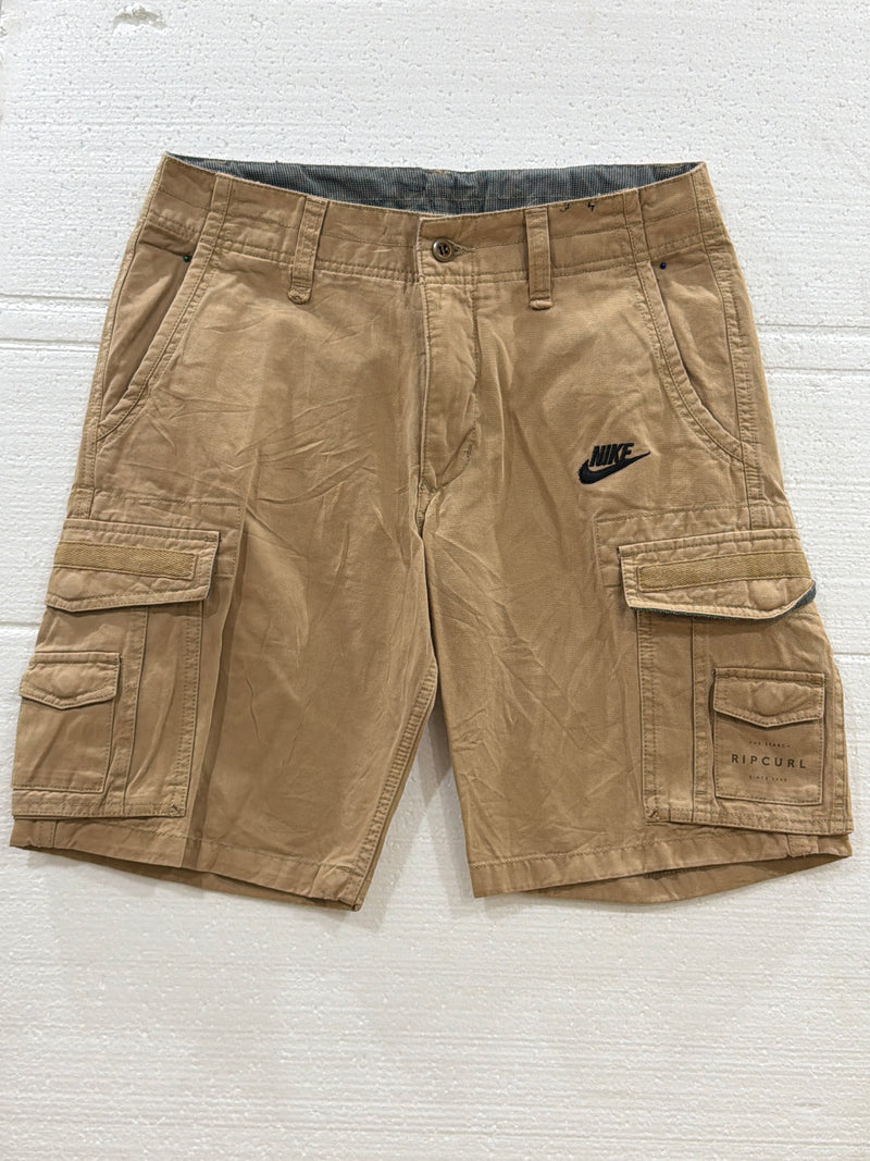 VINTAGE NIKE CARGO SHORTS 30
