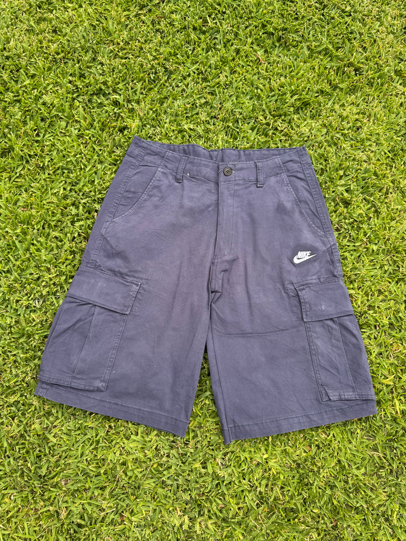 VINTAGE NIKE CARGO SHORTS 34