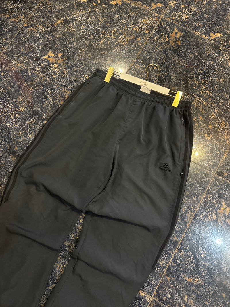 VINTAGE ADIDAS TRACK PANTS L