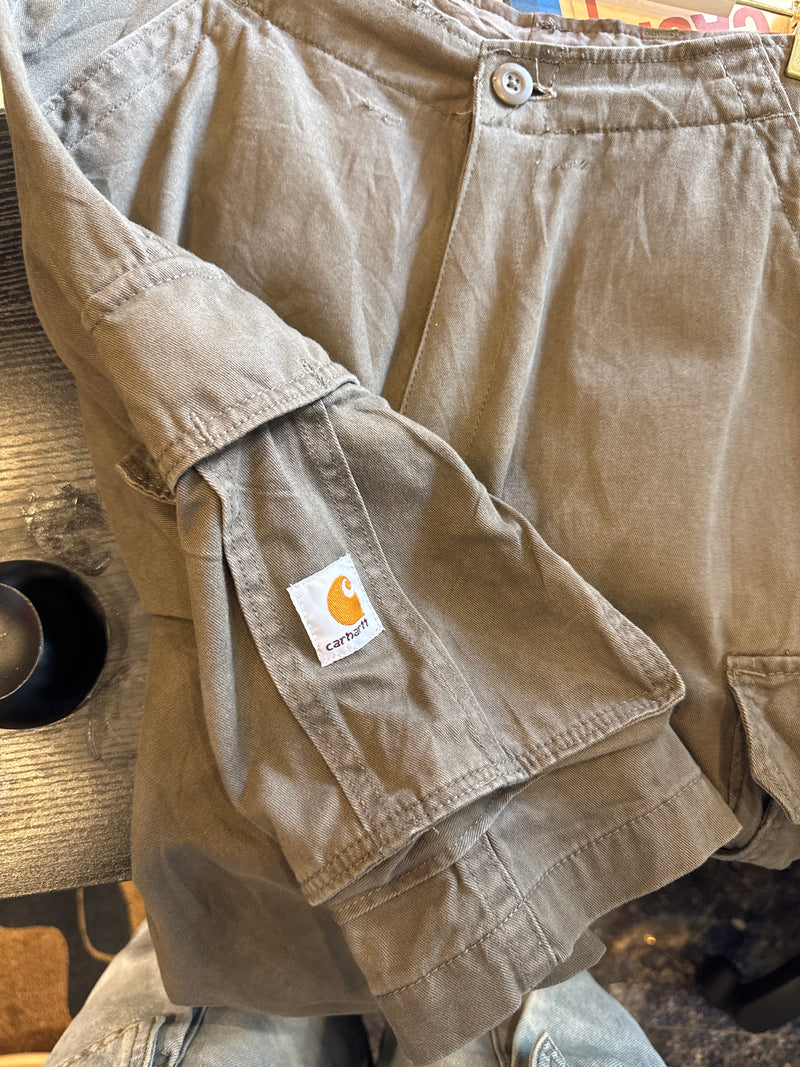VINTAGE CARHARTT CARGO SHORTS 32