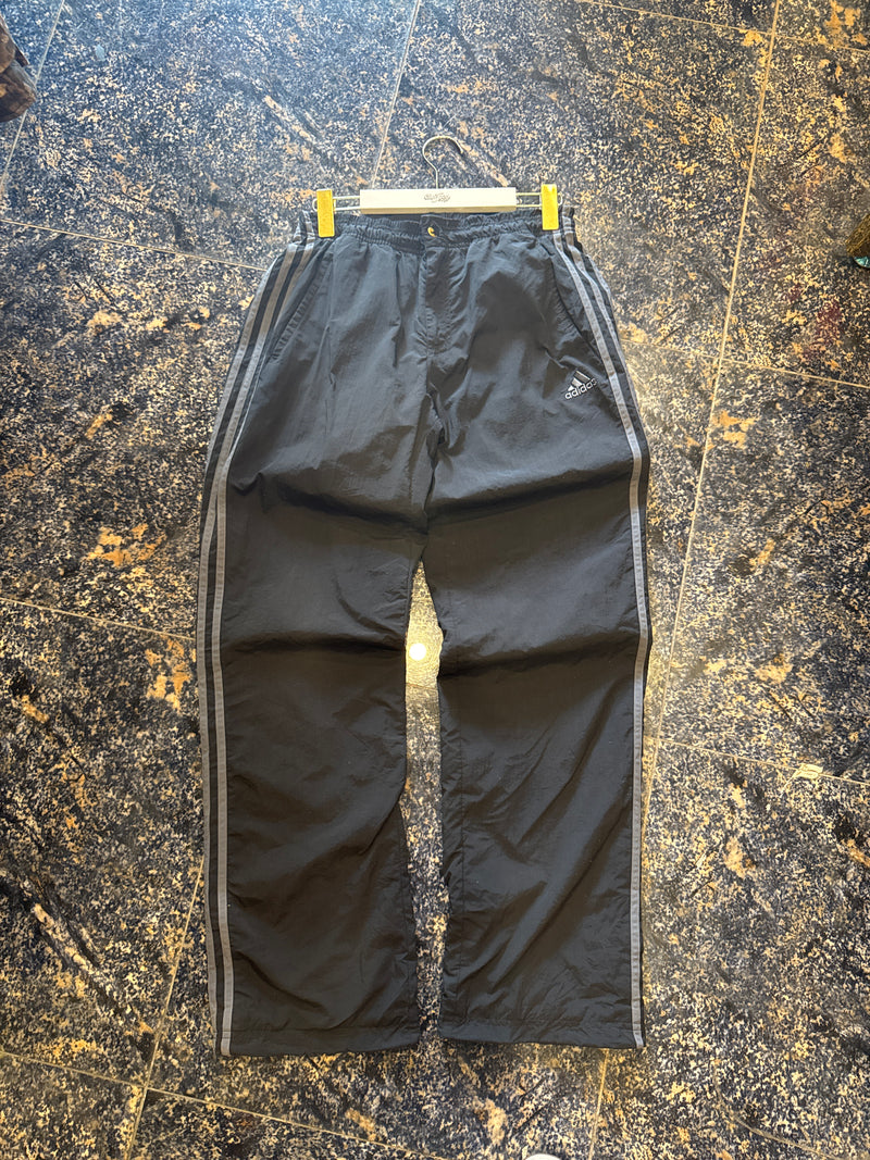 VINTAGE ADIDAS TRACK PANTS L