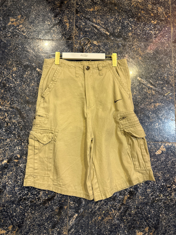 VINTAGE NIKE CARGO SHORTS 30