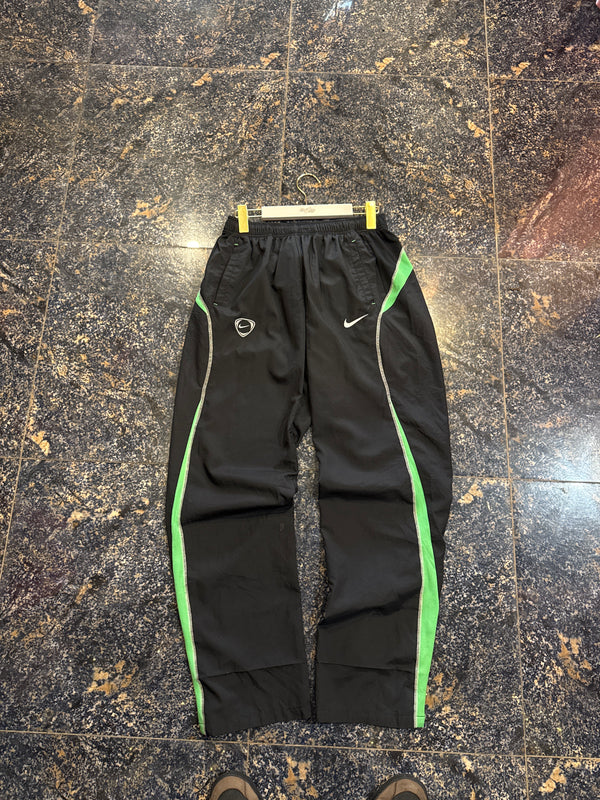 VINTAGE NIKE TRACK PANTS S