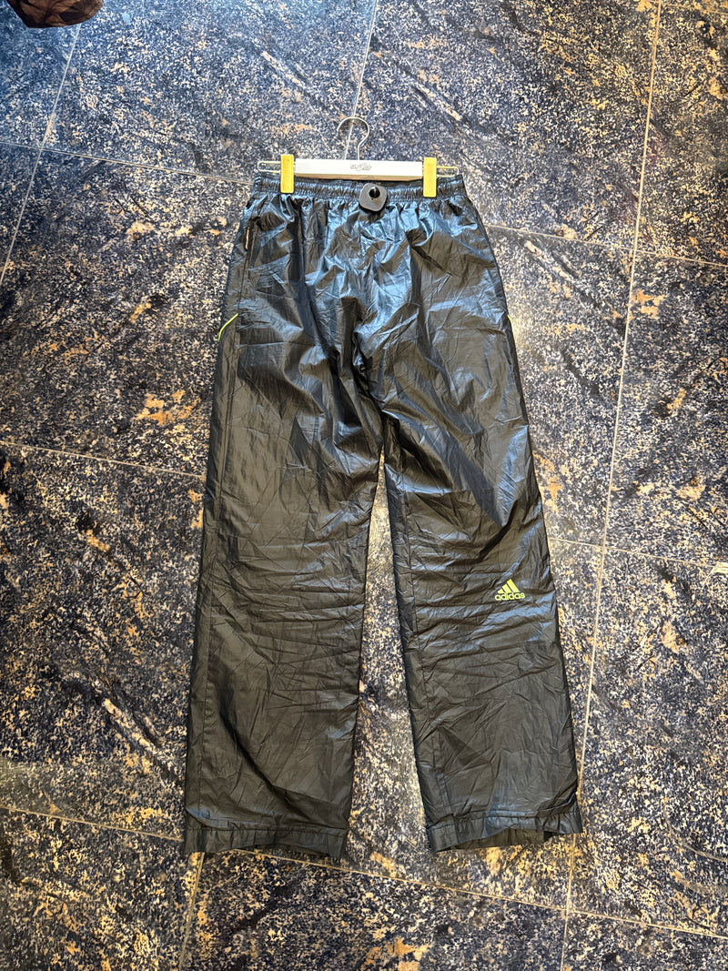 VINTAGE ADIDAS TRACK PANTS L