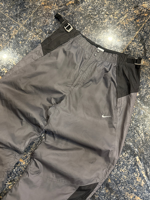 VINTAGE NIKE TRACK PANTS L