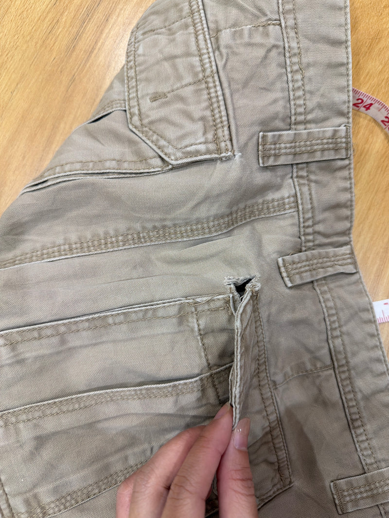 VINTAGE NIKE CARGO SHORTS 33