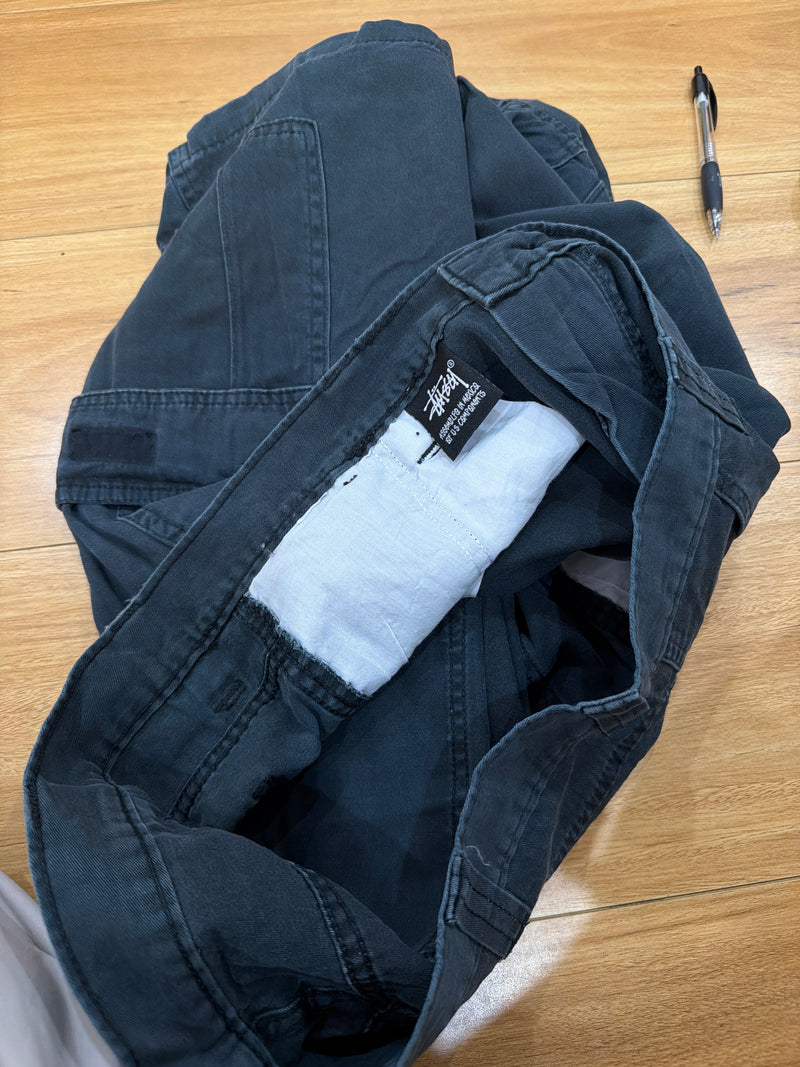 VINTAGE STUSSY CARGO SHORTS 34