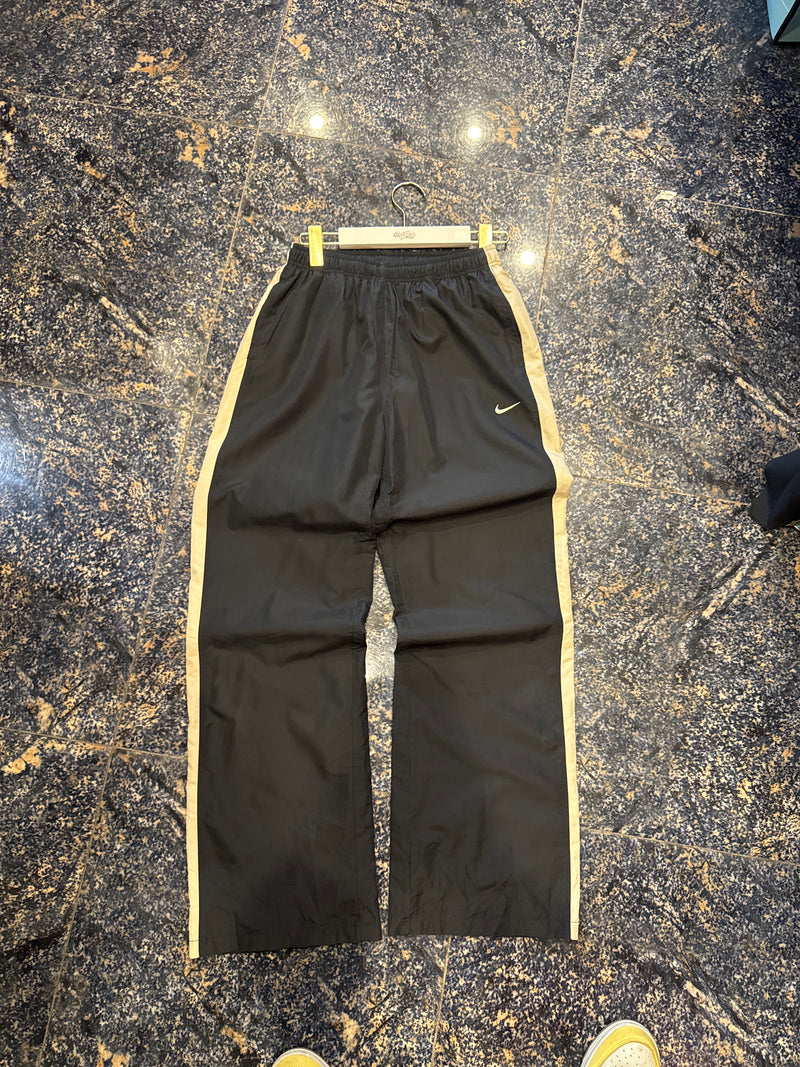 VINTAGE NIKE TRACK PANTS L