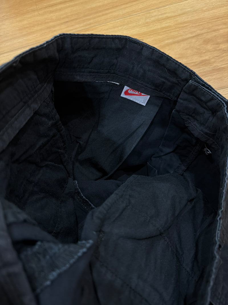 VINTAGE NIKE CARGO SHORTS 30