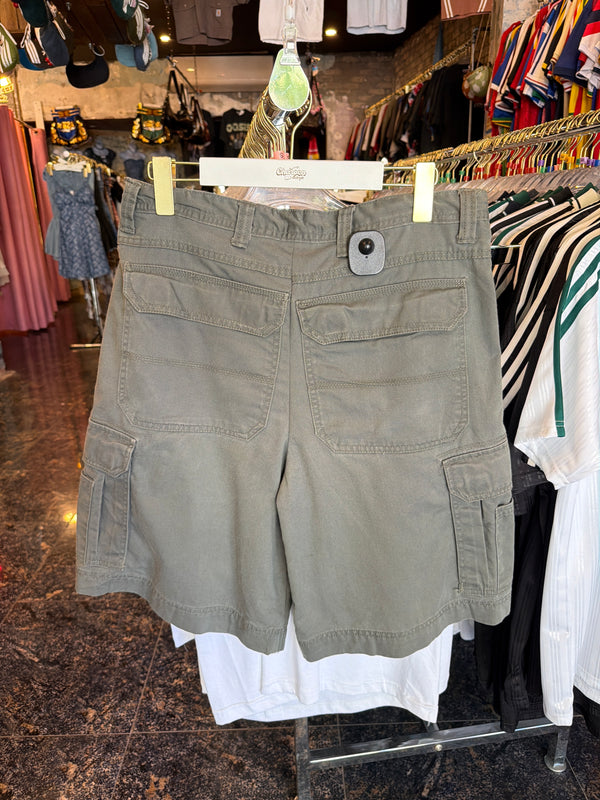 VINTAGE NIKE CARGO SHORTS 33