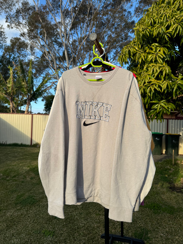 VINTAGE NIKE SPELLOUT SWEATER XL