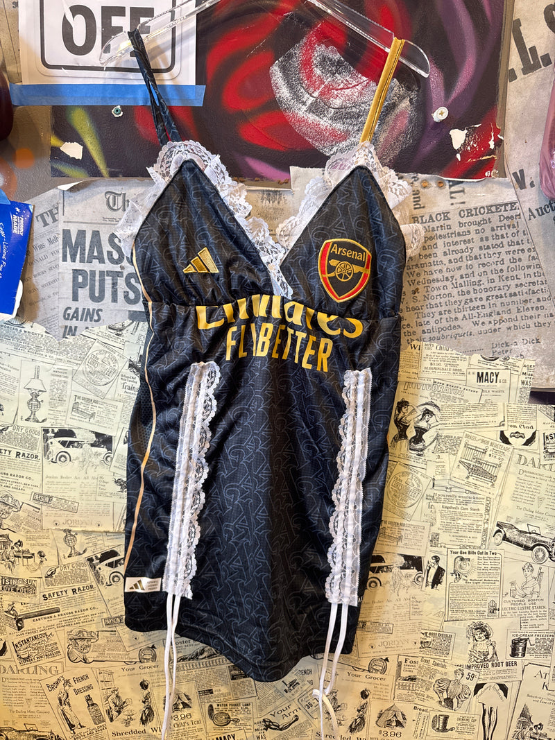 Reworked Arsenal soccer jersey