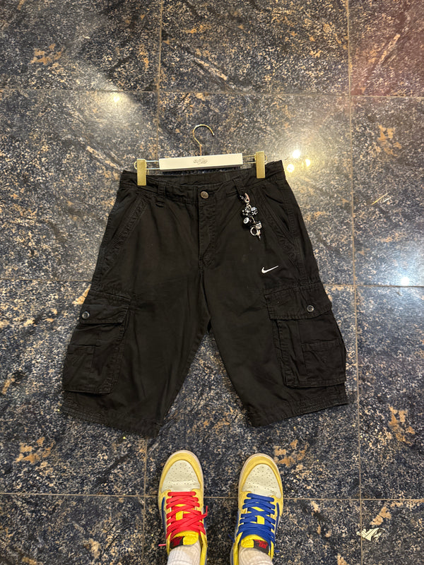 VINTAGE NIKE CARGO SHORTS 30