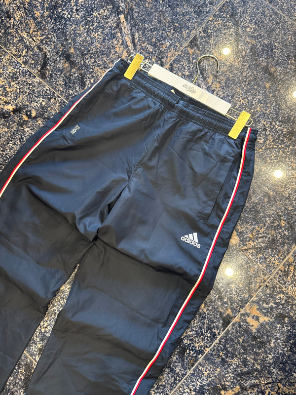 VINTAGE ADIDAS TRACK PANTS S