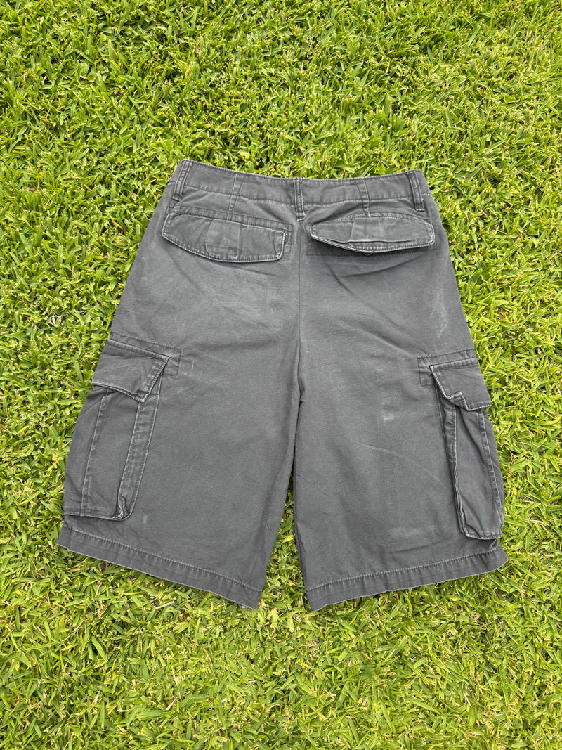 VINTAGE NIKE CARGO SHORTS 32