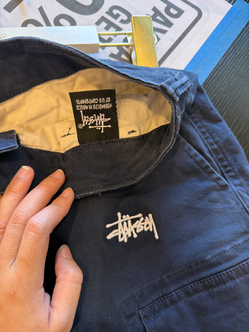VINTAGE STUSSY CARGO SHORTS 32
