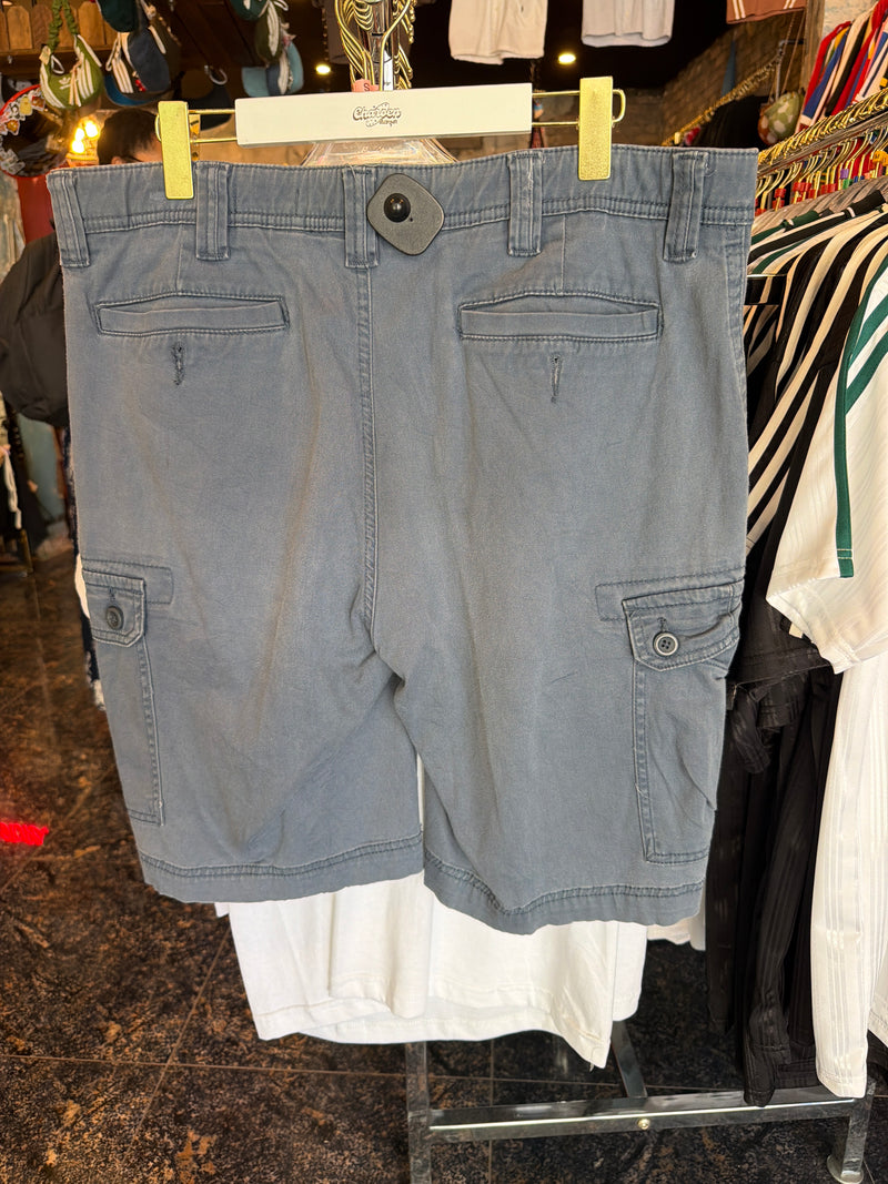 VINTAGE NIKE CARGO SHORTS 37