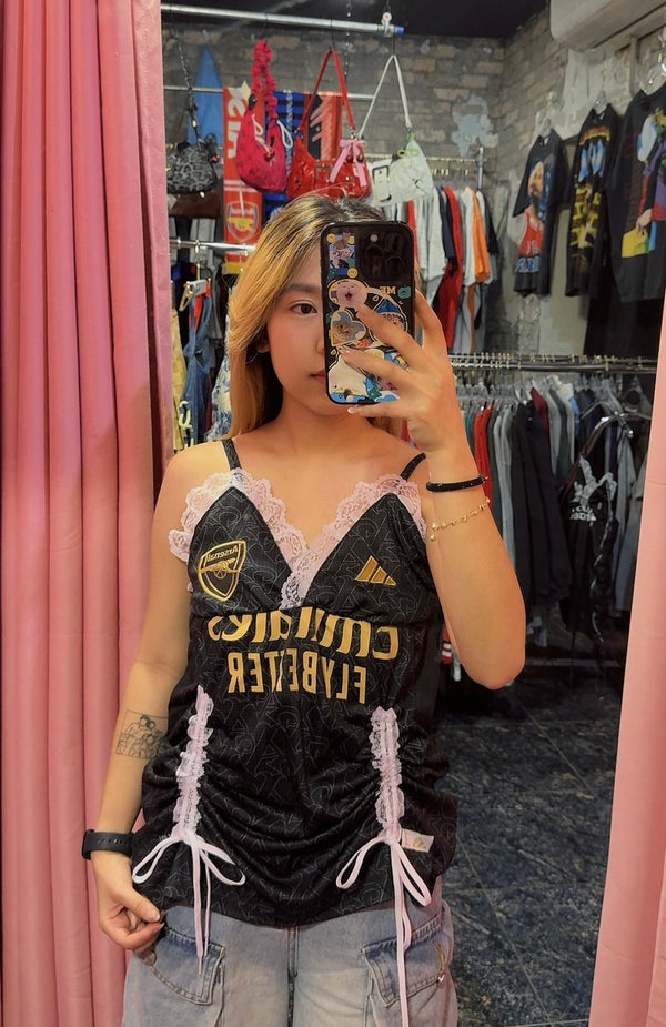 Reworked Arsenal soccer jersey