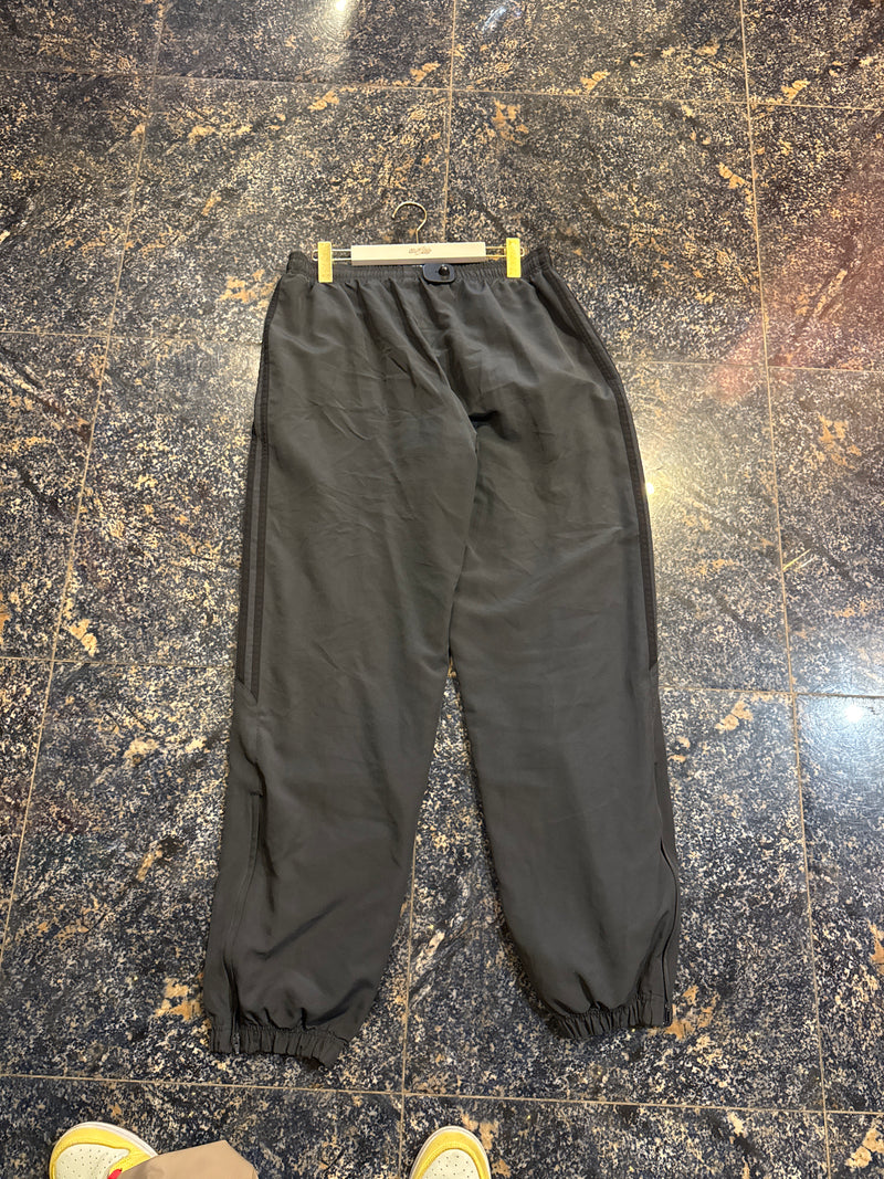 VINTAGE ADIDAS TRACK PANTS L