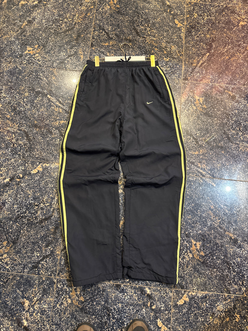 VINTAGE NIKE TRACK PANTS L