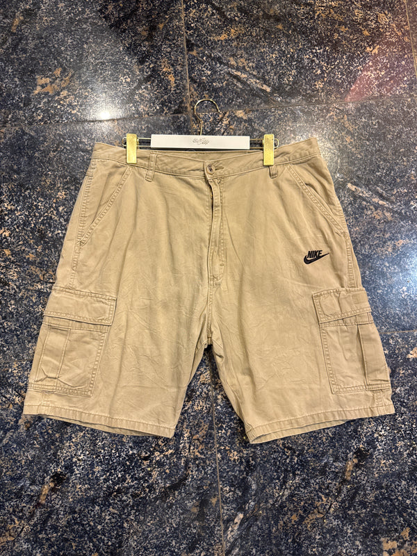 VINTAGE NIKE CARGO SHORTS 35