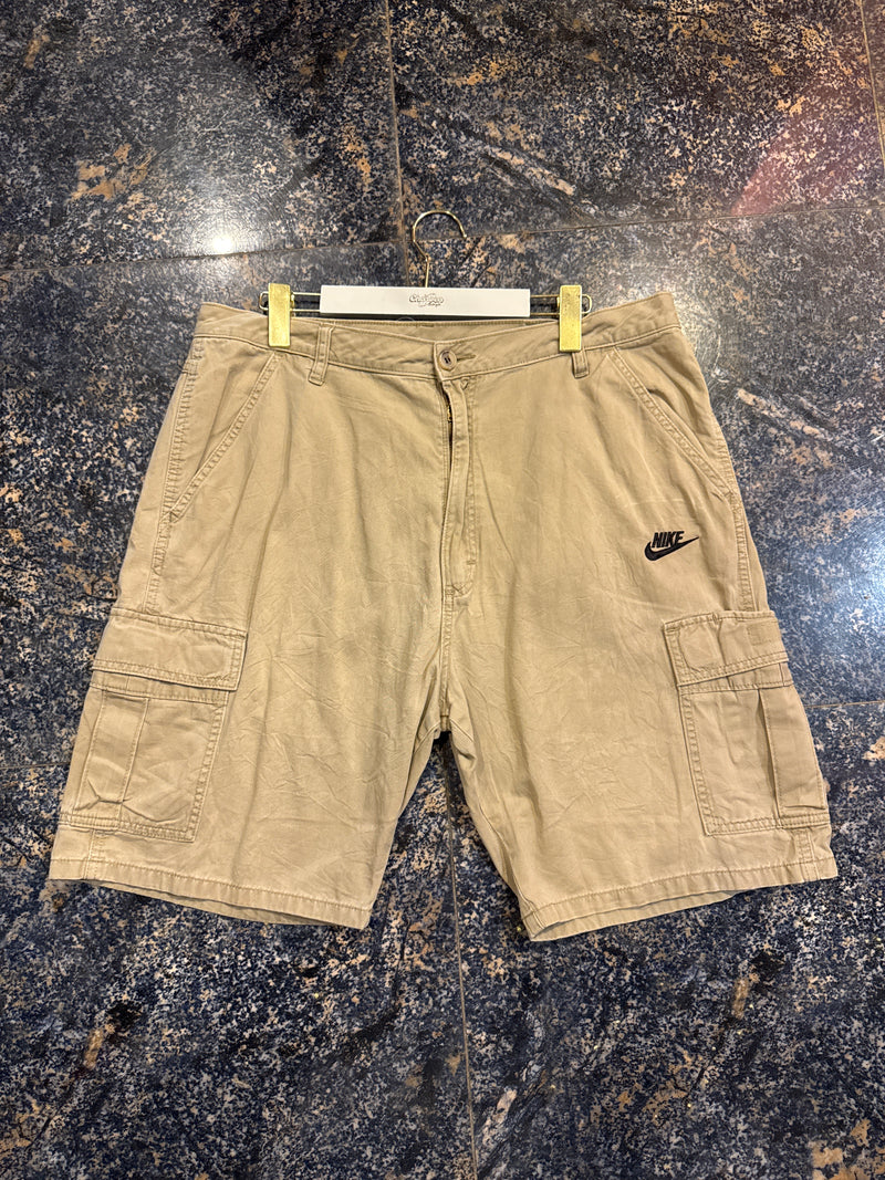 VINTAGE NIKE CARGO SHORTS 35