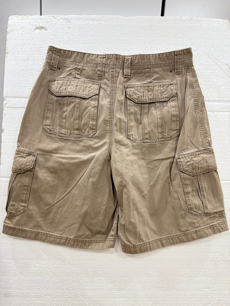 VINTAGE NIKE CARGO SHORTS 33