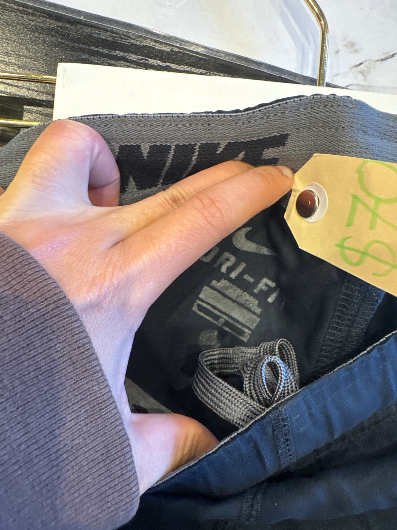 VINTAGE NIKE TRACK PANTS L