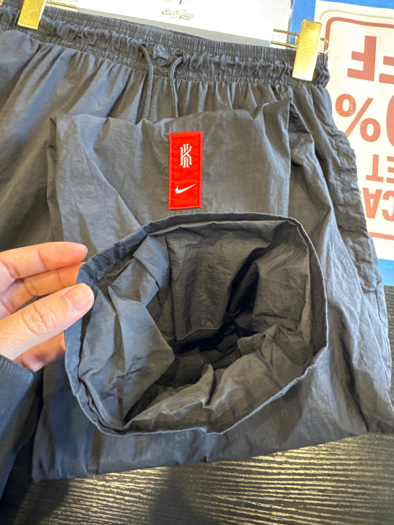 VINTAGE NIKE TRACK PANTS L