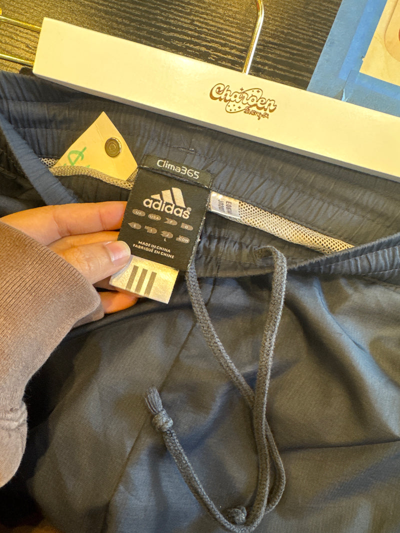 VINTAGE ADIDAS TRACK PANTS L