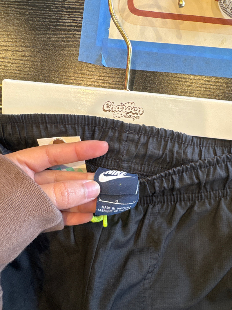 VINTAGE NIKE TRACK PANTS L