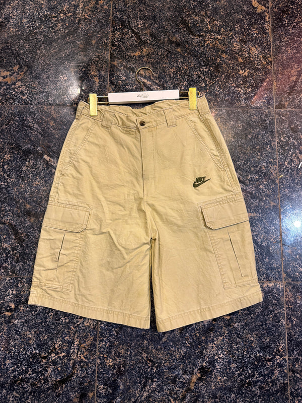 VINTAGE NIKE CARGO SHORTS 28