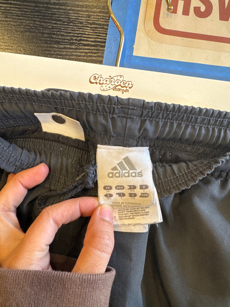 VINTAGE ADIDAS TRACK PANTS L