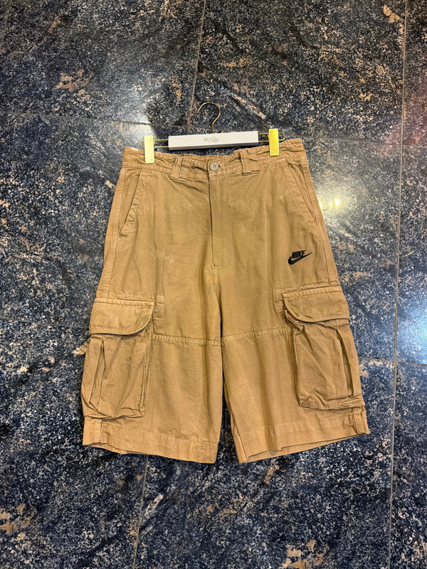 VINTAGE NIKE CARGO SHORTS 31