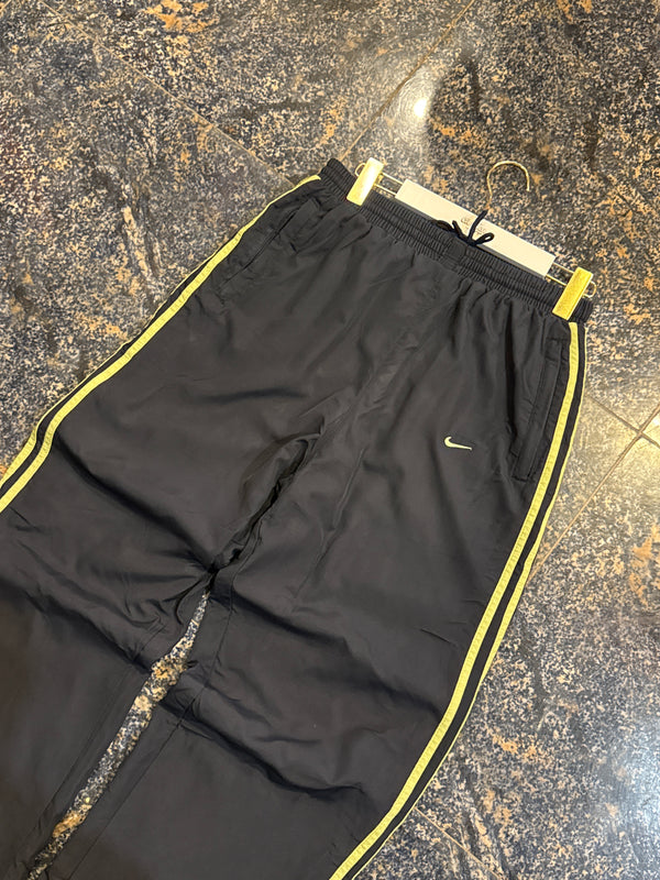 VINTAGE NIKE TRACK PANTS L