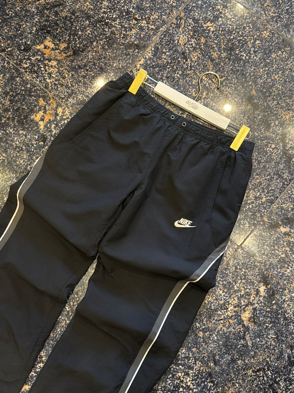 VINTAGE NIKE TRACK PANTS M
