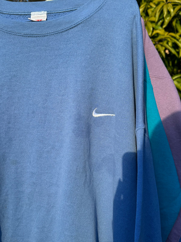 VINTAGE NIKE SWOOSH SWEATER XL