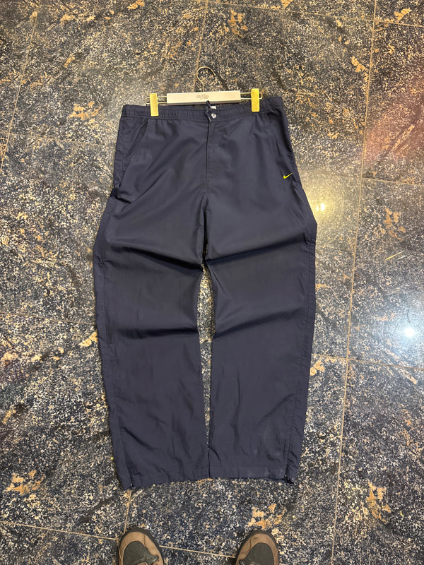 VINTAGE NIKE TRACK PANTS L
