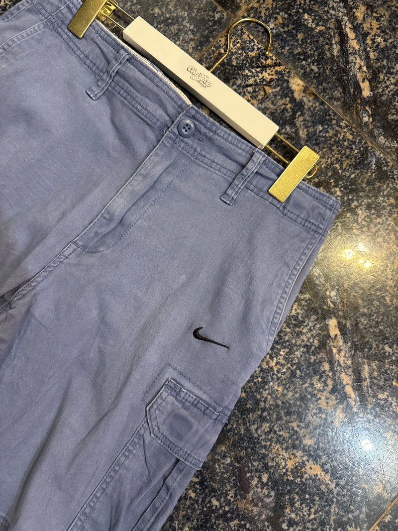 VINTAGE NIKE CARGO SHORTS 30