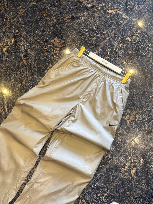 VINTAGE NIKE TRACK PANTS M