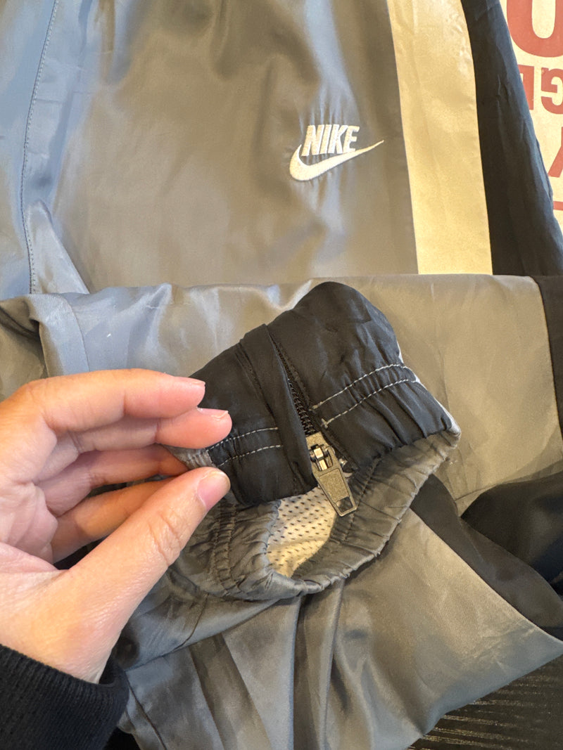 VINTAGE NIKE TRACK PANTS M