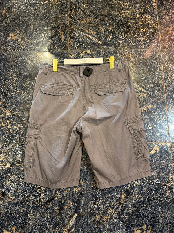 VINTAGE NIKE CARGO SHORTS 36