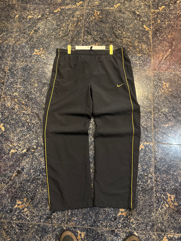 VINTAGE NIKE TRACK PANTS L