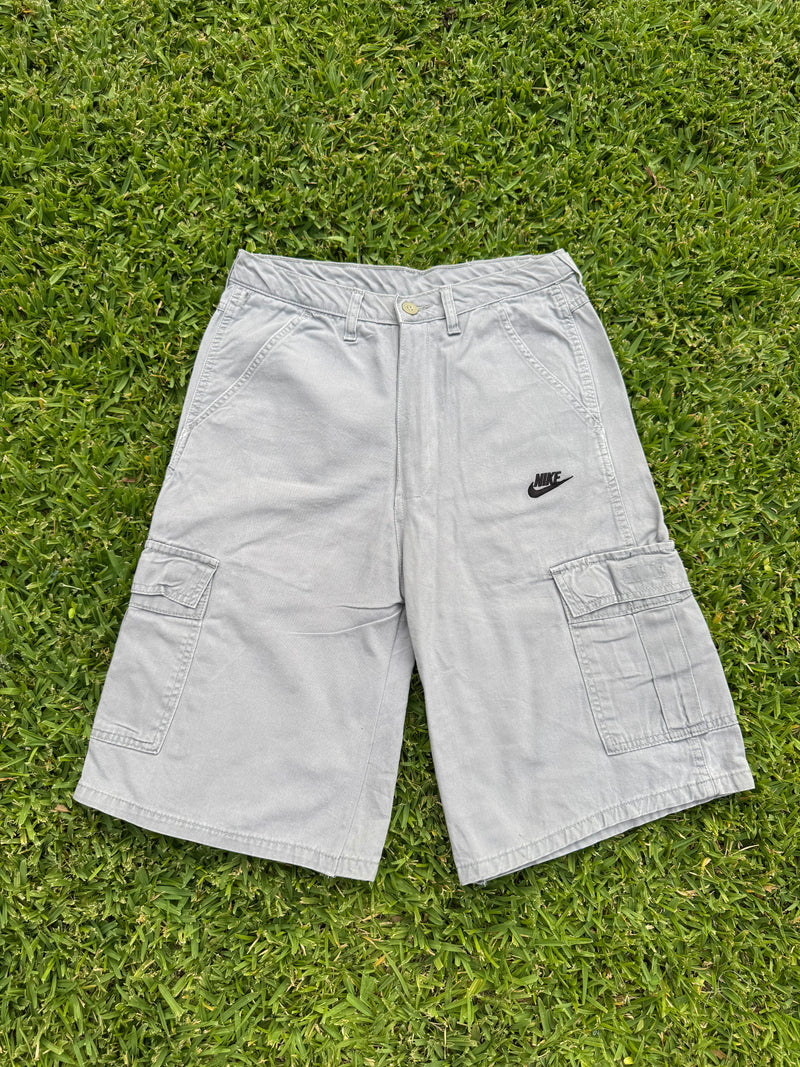 VINTAGE NIKE CARGO SHORTS 29