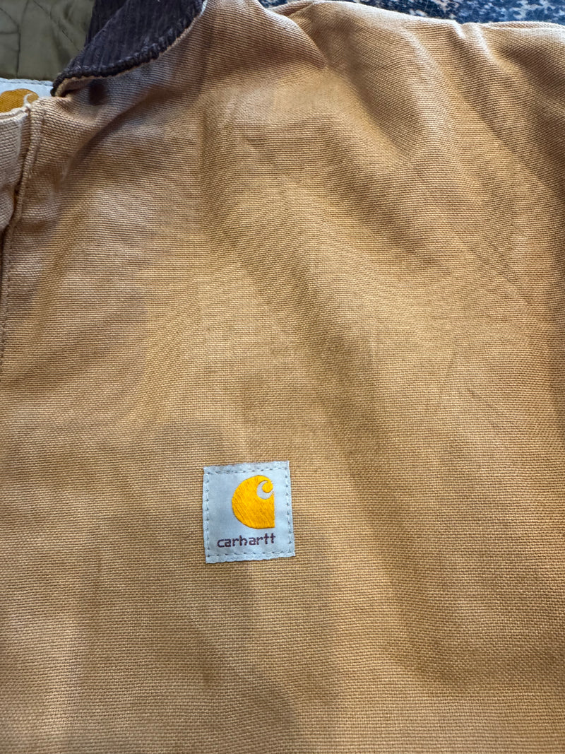VINTAGE CARHARTT JACKETS L
