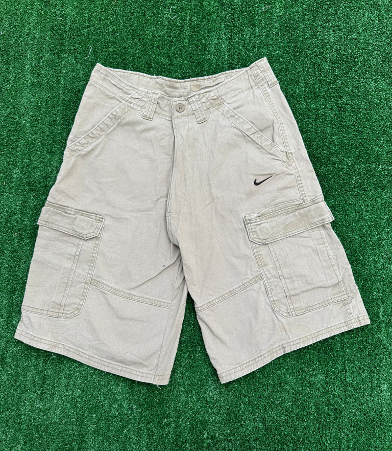 VINTAGE NIKE CARGO SHORTS 31